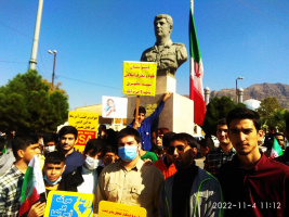 حضور دانش آموزان در راهپیمایی ۱۳ آبان؛ دبیرستان پسرانه خرم آباد