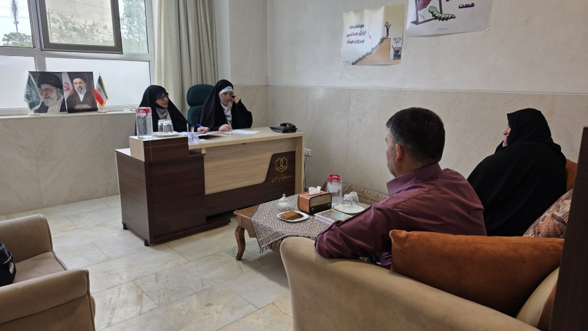 مصاحبه و گزینش داوطلبان ورود به رشته علوم و معارف اسلامی  دبیرستان دخترانه شهید مطهری (شعبه فاطمیه)